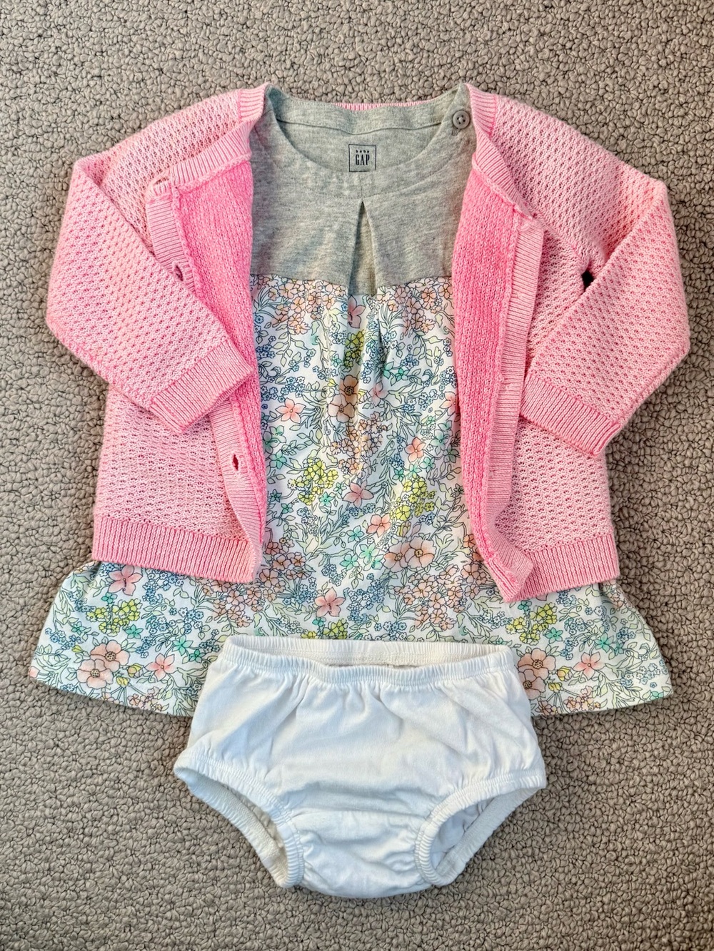 GAP Baby Girls dainty Floral Dress, Cardigan & Bloomers Set Pink Grey 6-12M 3 Pc